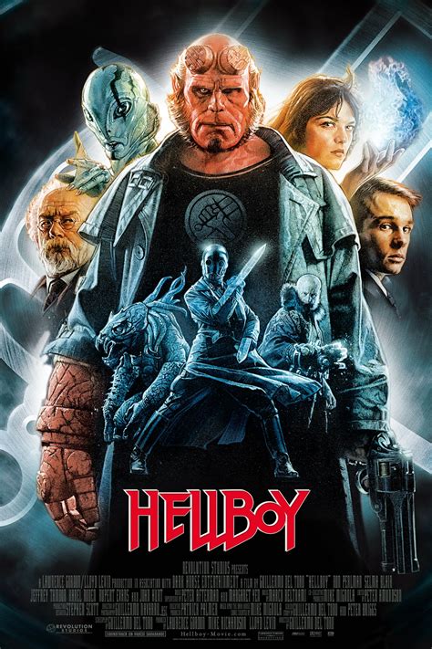 Hellboy (2004) .